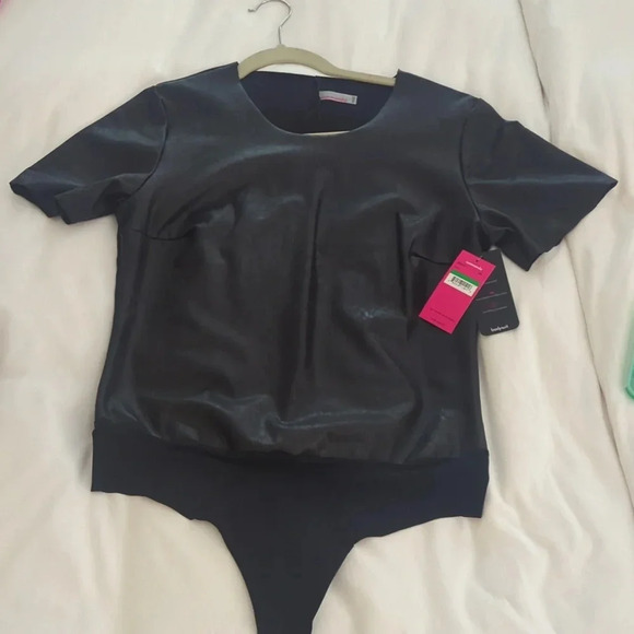 NWT COMMANDO® Faux Leather Tee Bodysuit Size L - Picture 6 of 8